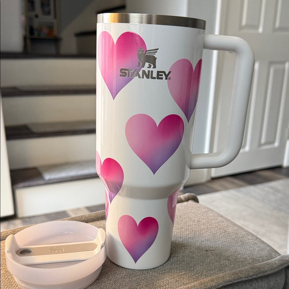 Stanley 40oz White Travel Mug with Pink-to-Purple Heart Gradient